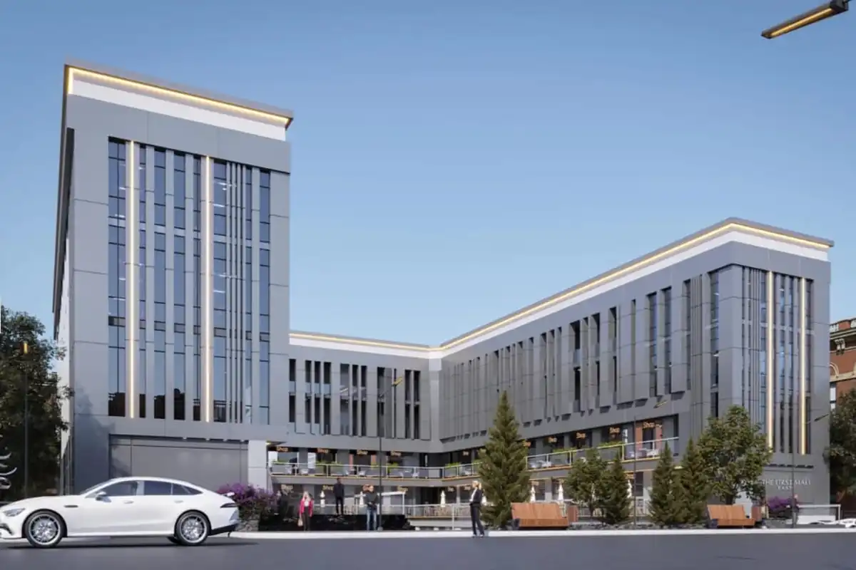 مول فيرست إيست العبور First Mall Obour City اسعار 2026